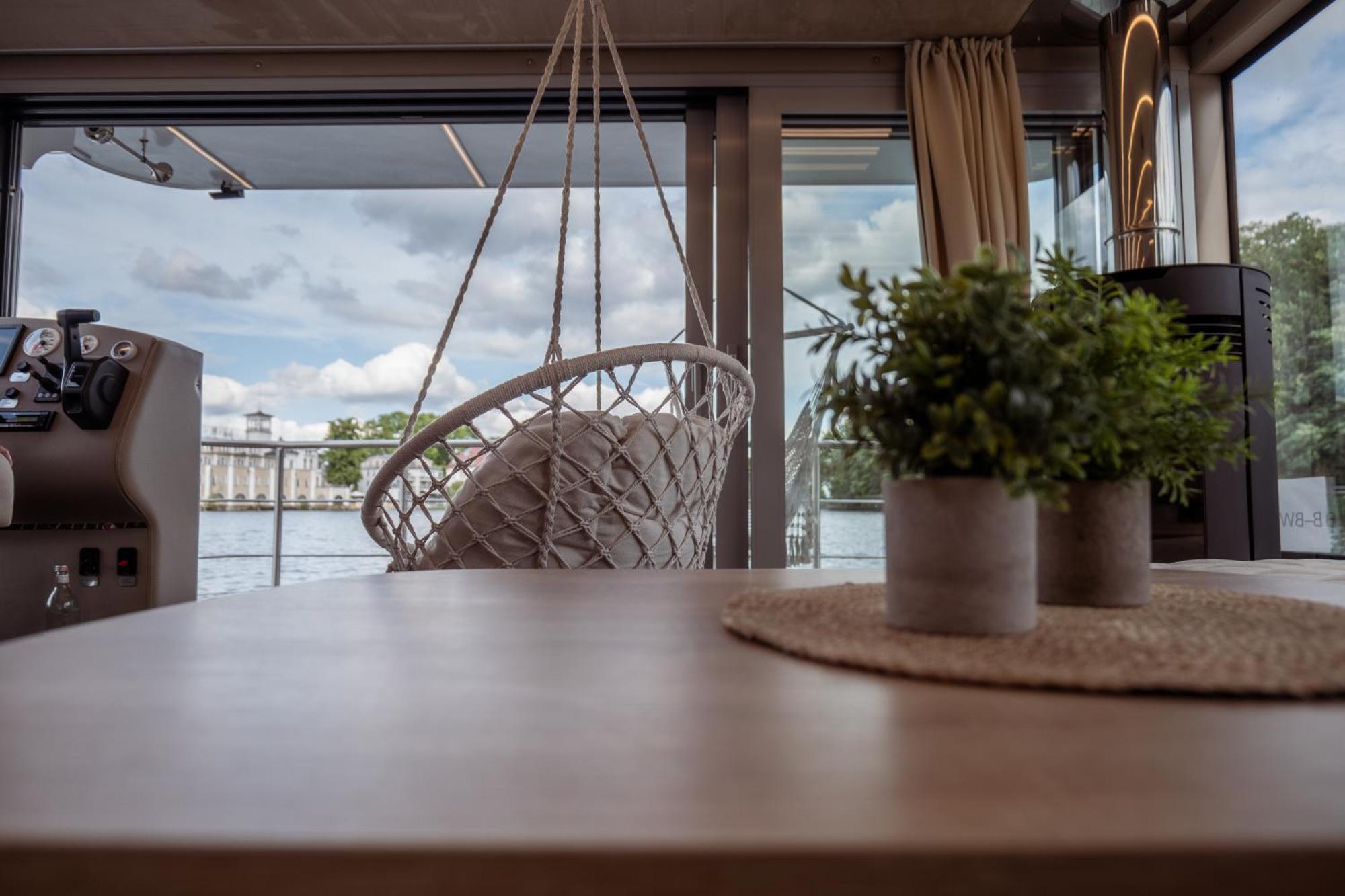 Nena Hausboot Hotel เบอร์ลิน ภายนอก รูปภาพ