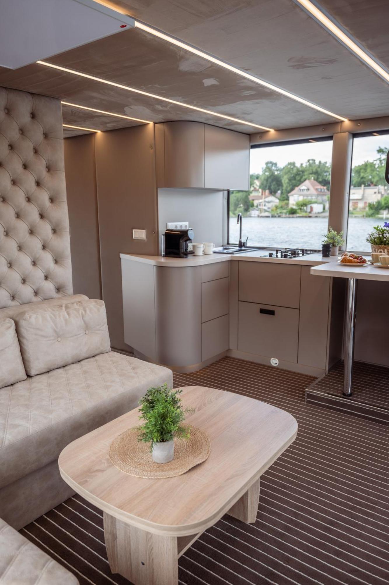 Nena Hausboot Hotel เบอร์ลิน ภายนอก รูปภาพ