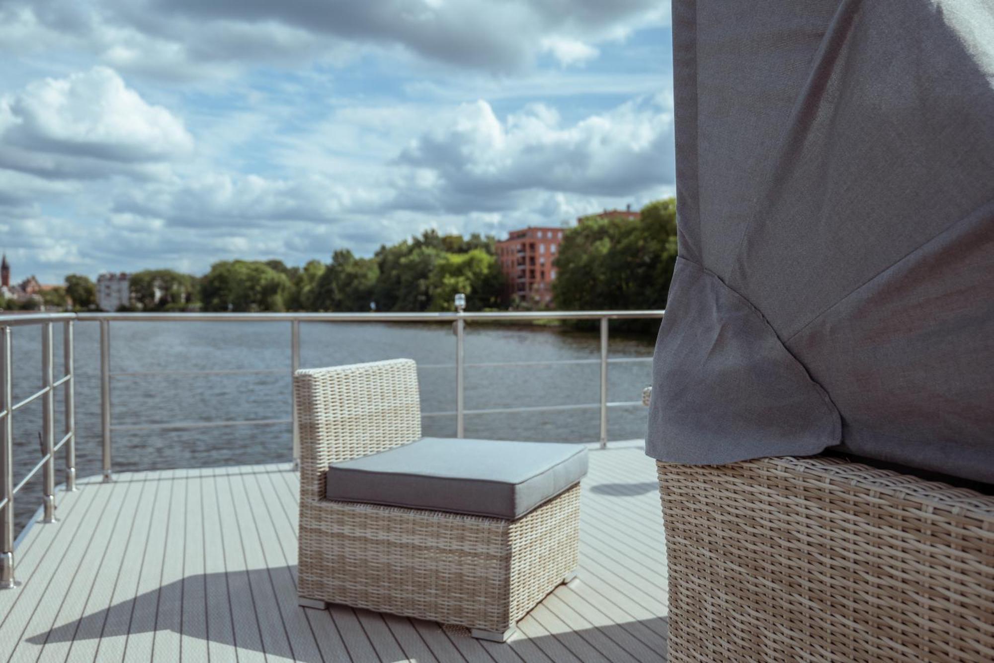 Nena Hausboot Hotel เบอร์ลิน ภายนอก รูปภาพ